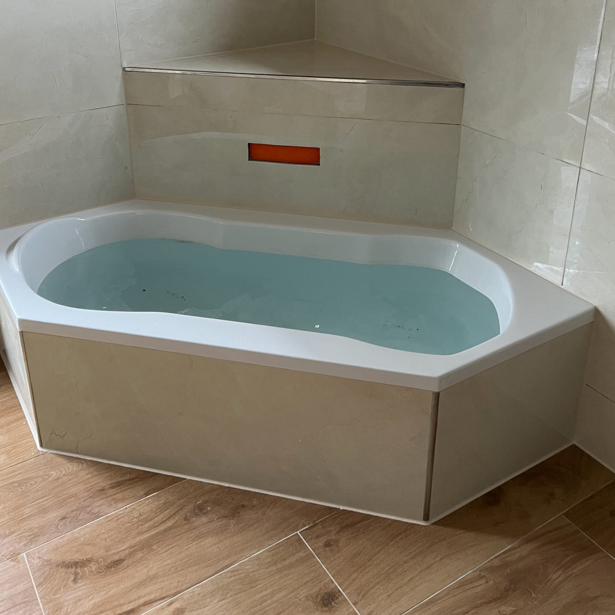 Legend Sand poliert Tau Ceramica