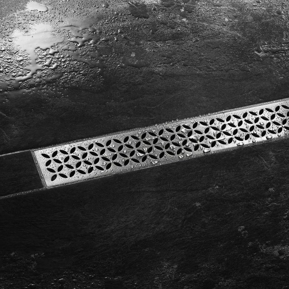 Schlüter-KERDI-LINE-STYLE - Konturrahmen mit eleganten Designabdeckungen aus gebürstetem Edelstahl passend zu Schlüter-KERDI-LINE Rinnenkörpern