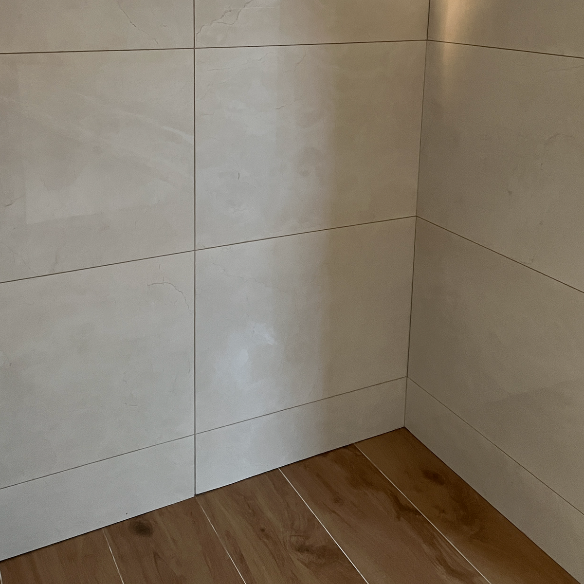 Legend Sand poliert Tau Ceramica