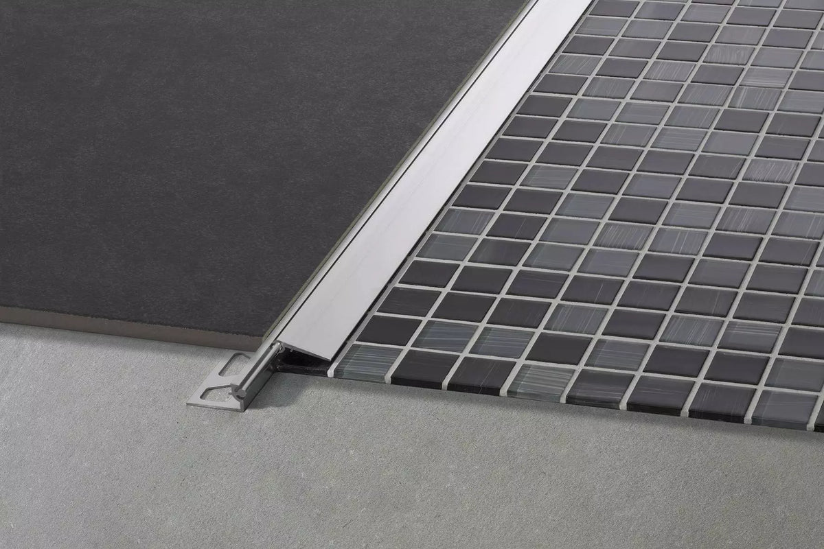 Angle end profile, shiny stainless steel 3m 
